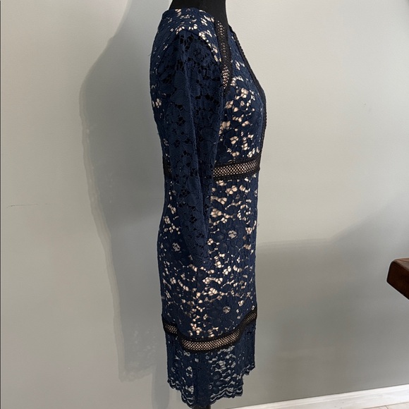 Flawless Vince Camuto Navy Lace Long Sleeve Dress - Picture 2 of 10